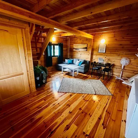 Letniskowy Jawor Z Basenem * Maldyty